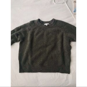 Aritzia cropped sweater olive army green size S